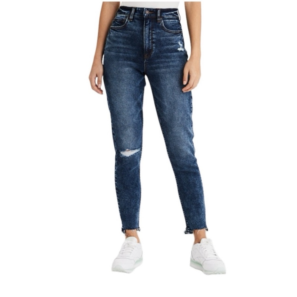 American Eagle Outfitters Highest Rise Mom Jeans Size 2.